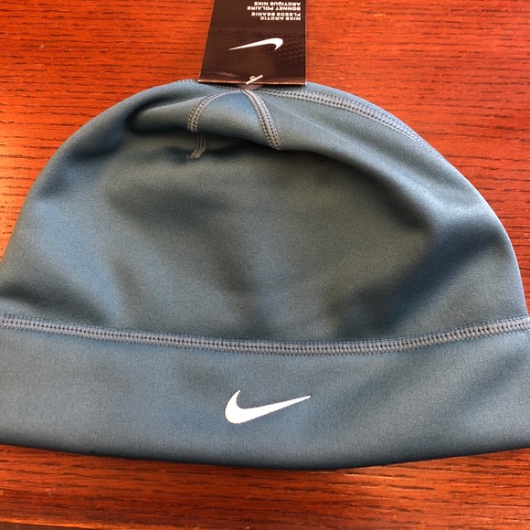 nike fleece beanie